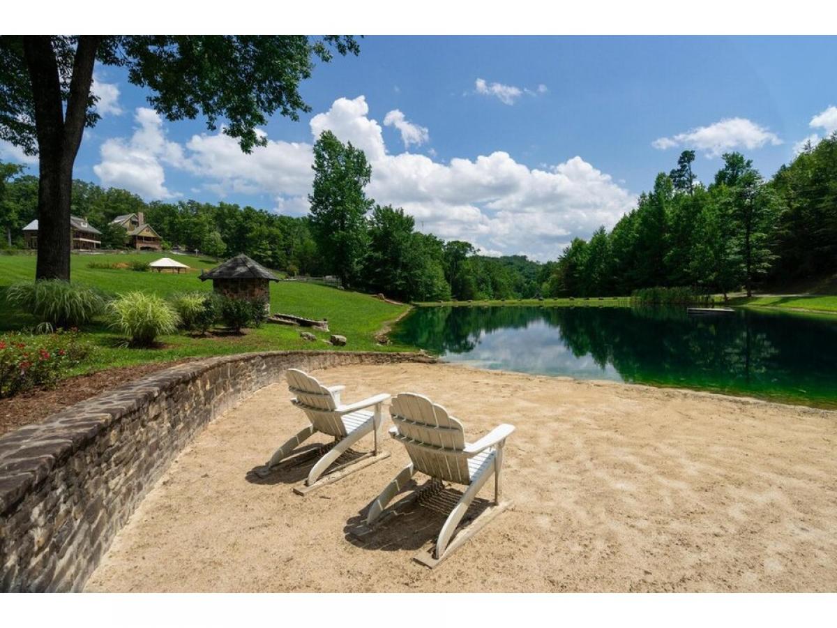 Picture of Residential Land For Sale in Chickamauga, Georgia, United States