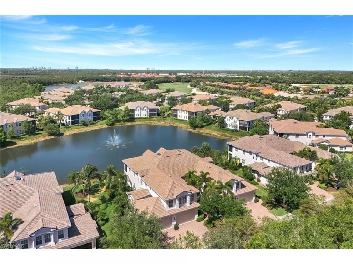 Picture of Home For Sale in Miromar Lakes, Florida, United States