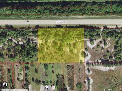 Residential Land For Sale in Naples, Florida