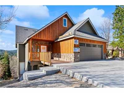 Home For Sale in Lake Arrowhead, California