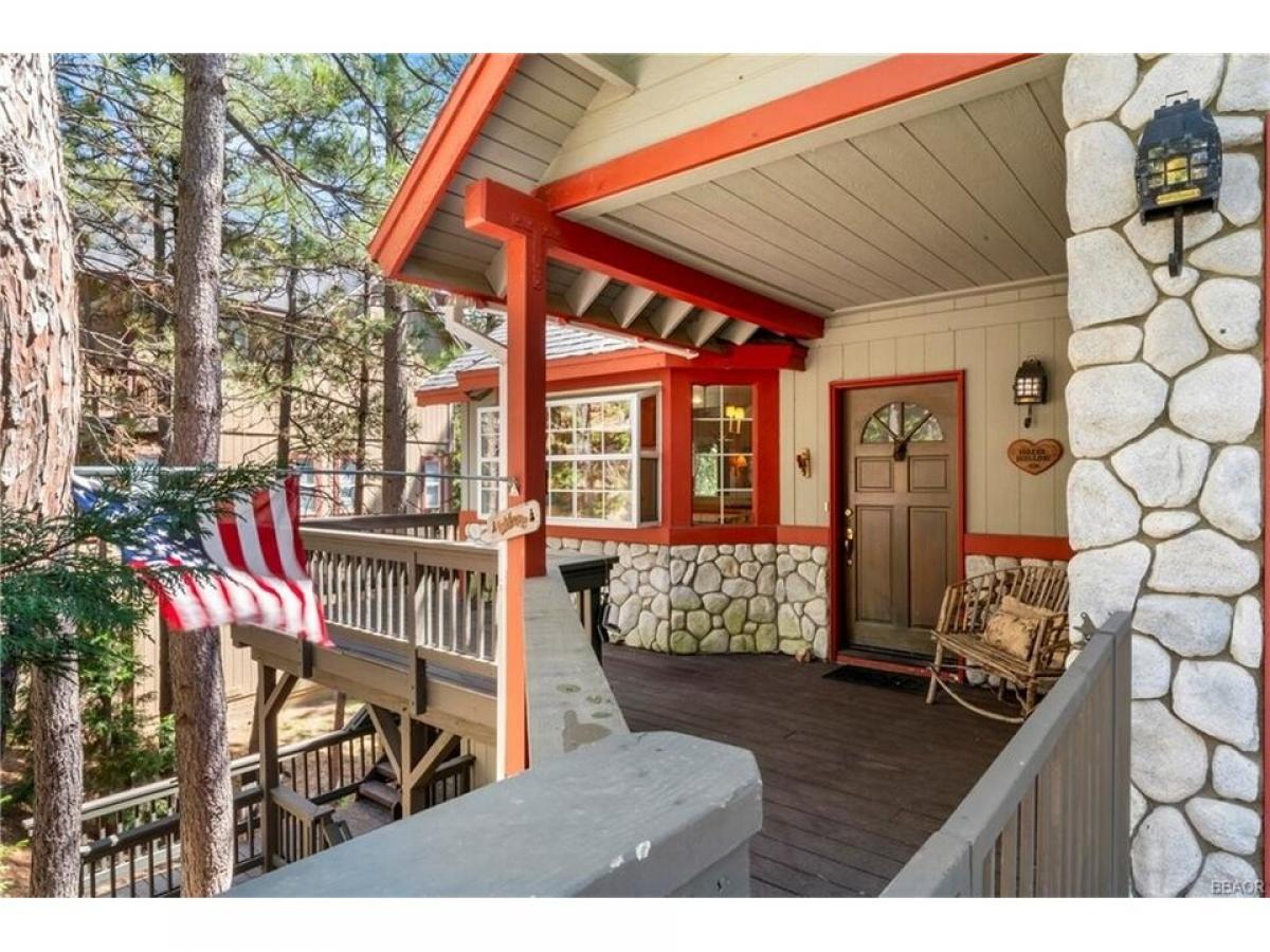 Picture of Home For Sale in Lake Arrowhead, California, United States