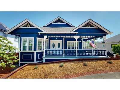 Home For Sale in Cloverdale, California