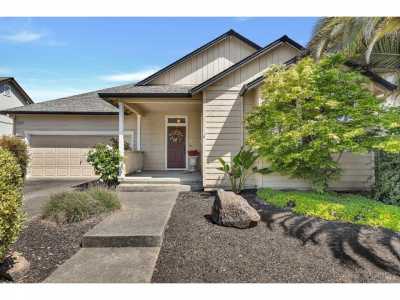 Home For Sale in Windsor, California