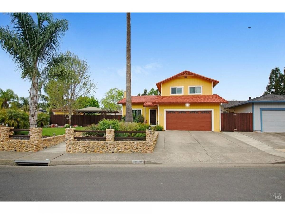 Picture of Home For Rent in Windsor, California, United States