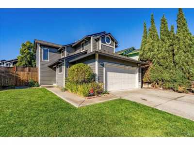 Home For Sale in Rohnert Park, California