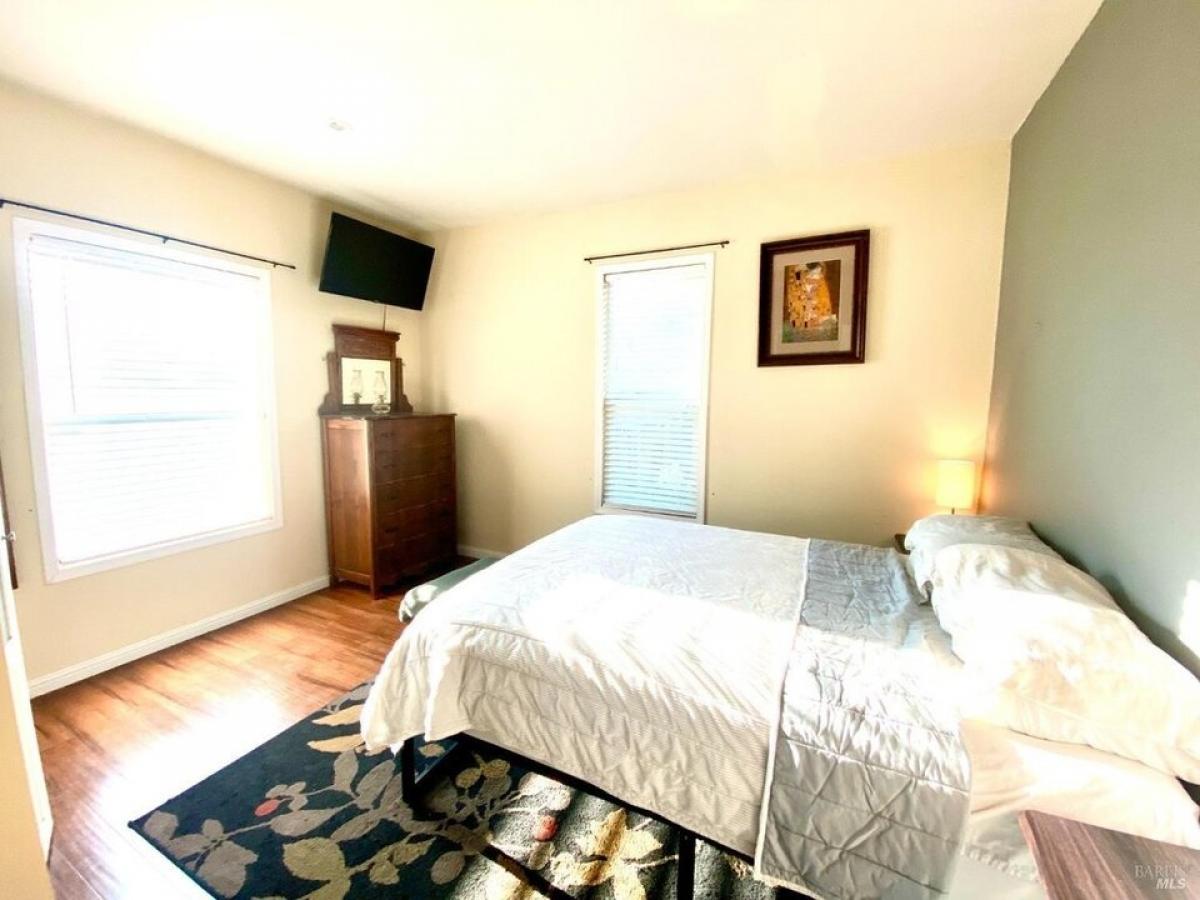 Picture of Home For Sale in Ukiah, California, United States