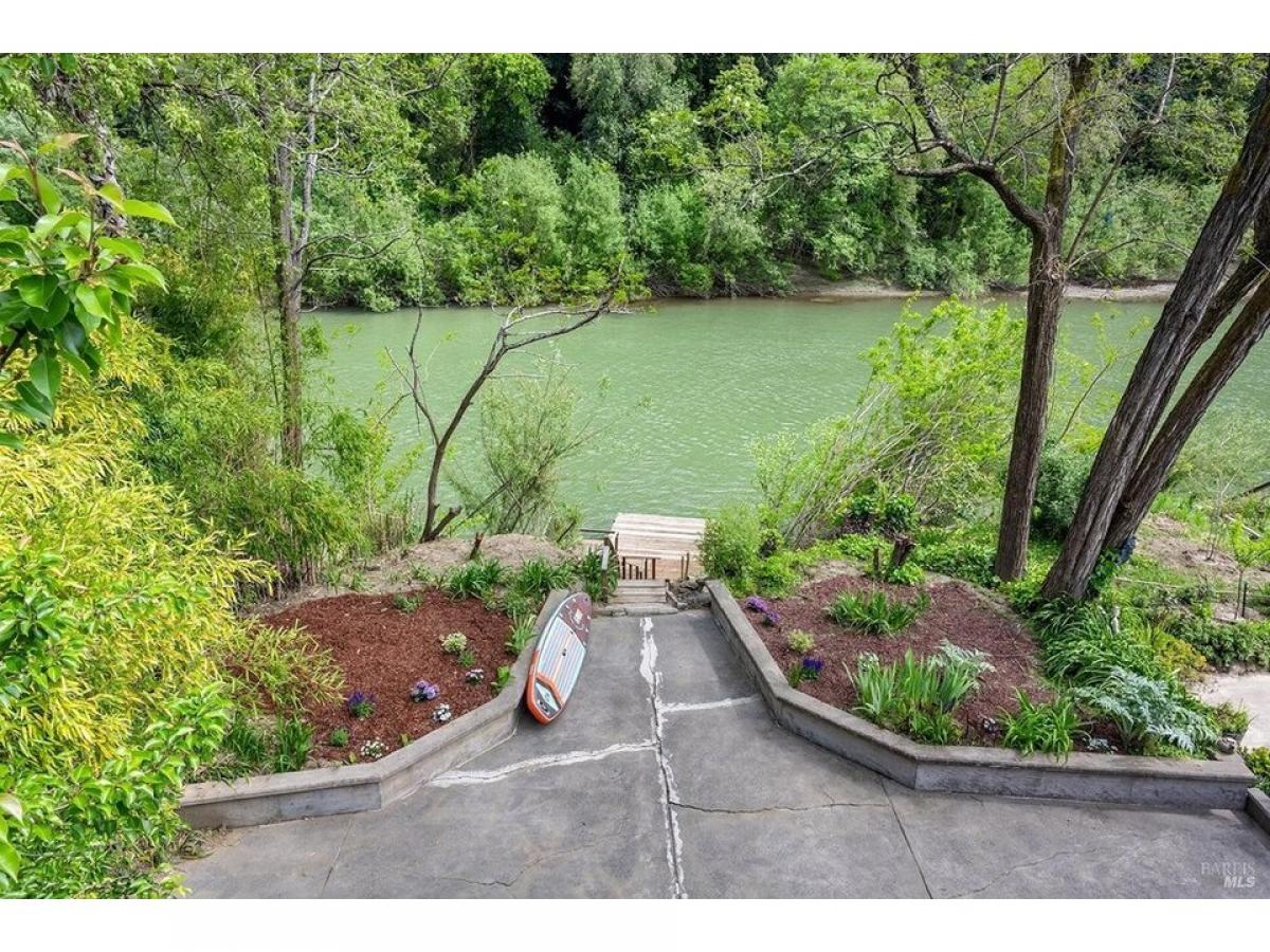 Picture of Home For Sale in Guerneville, California, United States