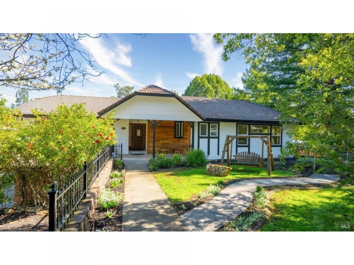 Picture of Home For Sale in Santa Rosa, California, United States