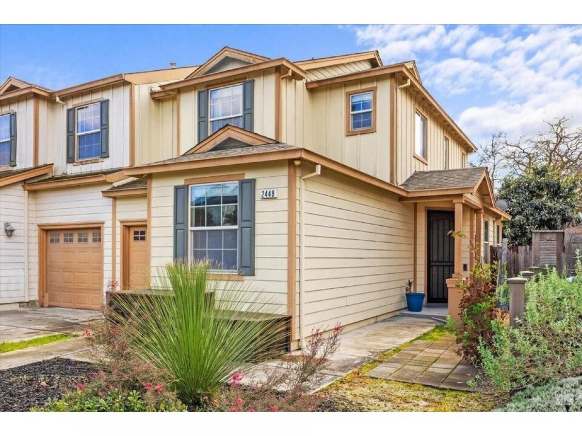 Picture of Home For Sale in Santa Rosa, California, United States