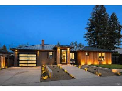 Home For Sale in Saint Helena, California