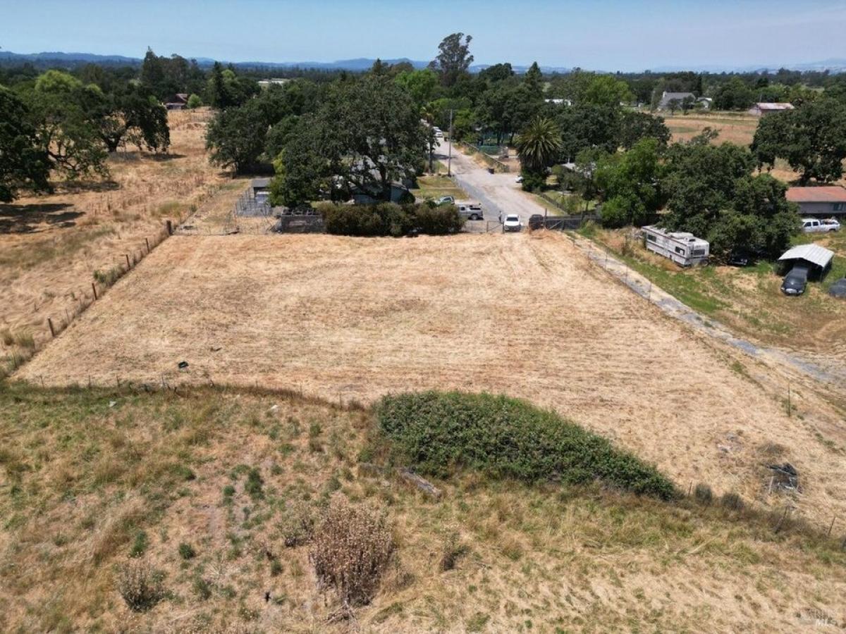 Picture of Residential Land For Sale in Santa Rosa, California, United States
