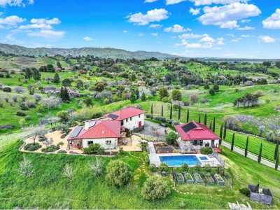 Home For Sale in Winters, California