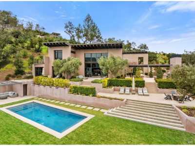 Home For Sale in Saint Helena, California
