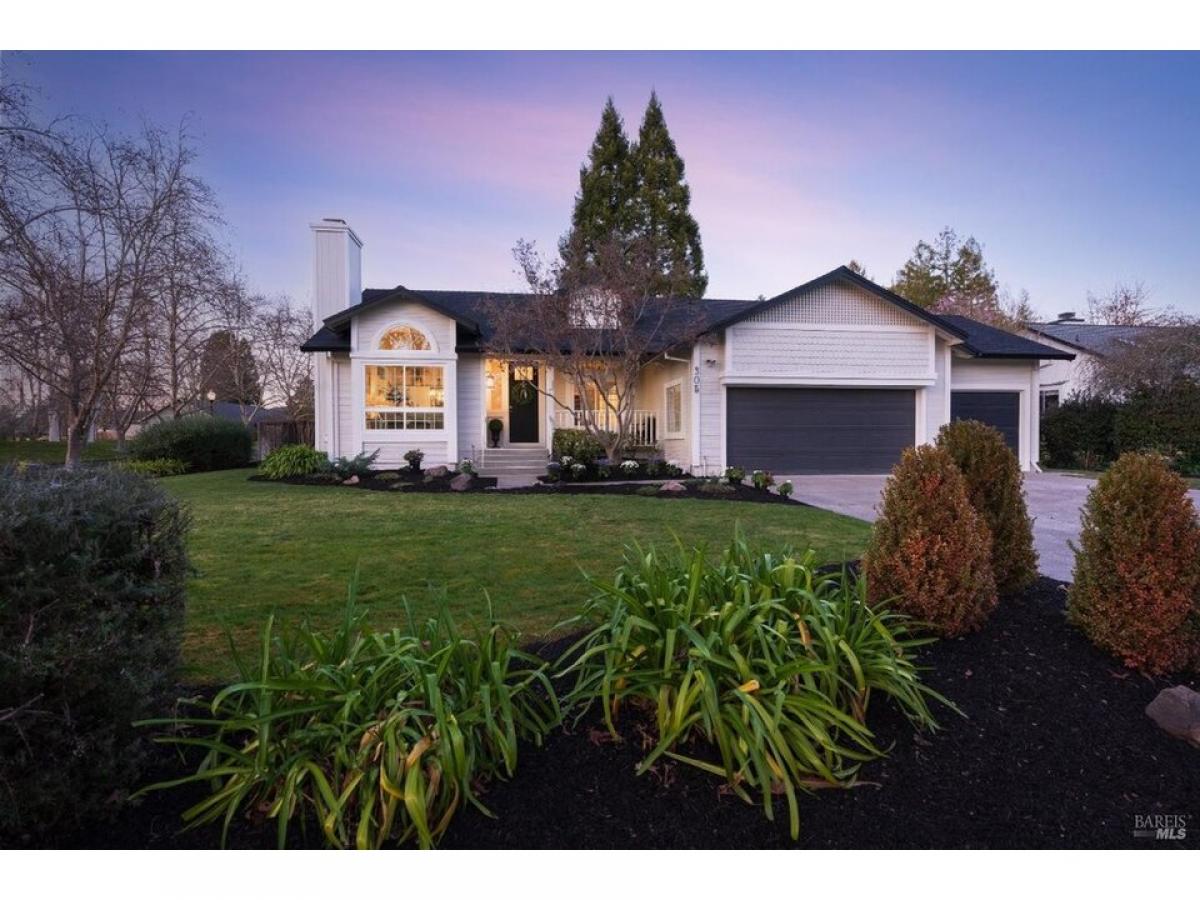 Picture of Home For Sale in Windsor, California, United States