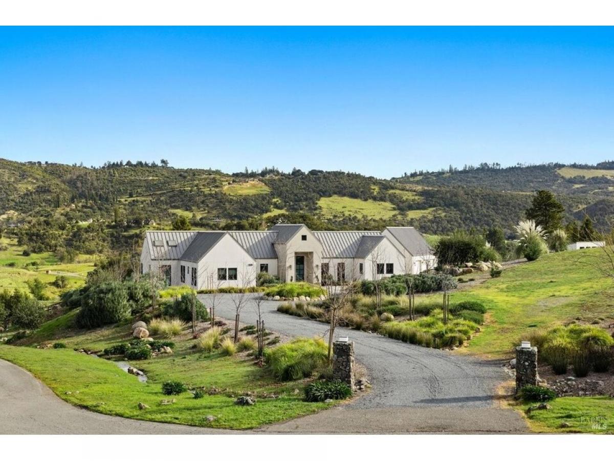 Picture of Home For Sale in Santa Rosa, California, United States