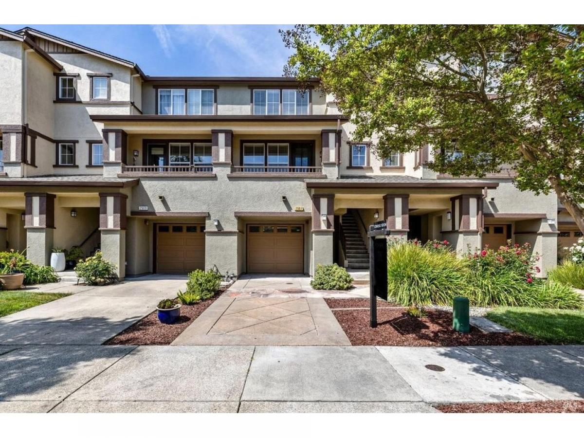 Picture of Home For Sale in Santa Rosa, California, United States