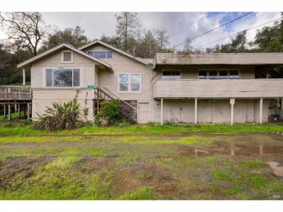 Home For Sale in Cloverdale, California