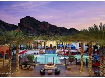 Home For Sale in Paradise Valley, Arizona