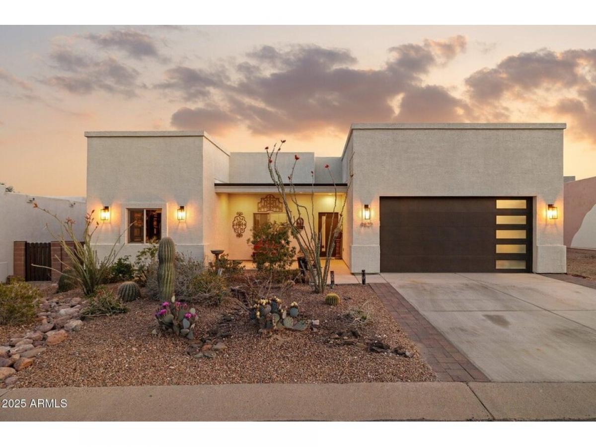 Picture of Home For Sale in Gold Canyon, Arizona, United States