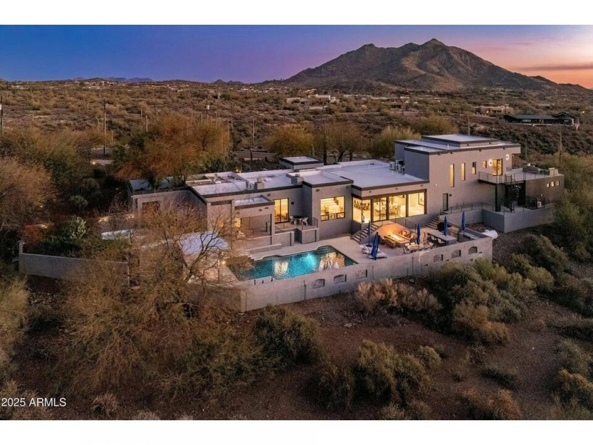 Picture of Home For Sale in Cave Creek, Arizona, United States