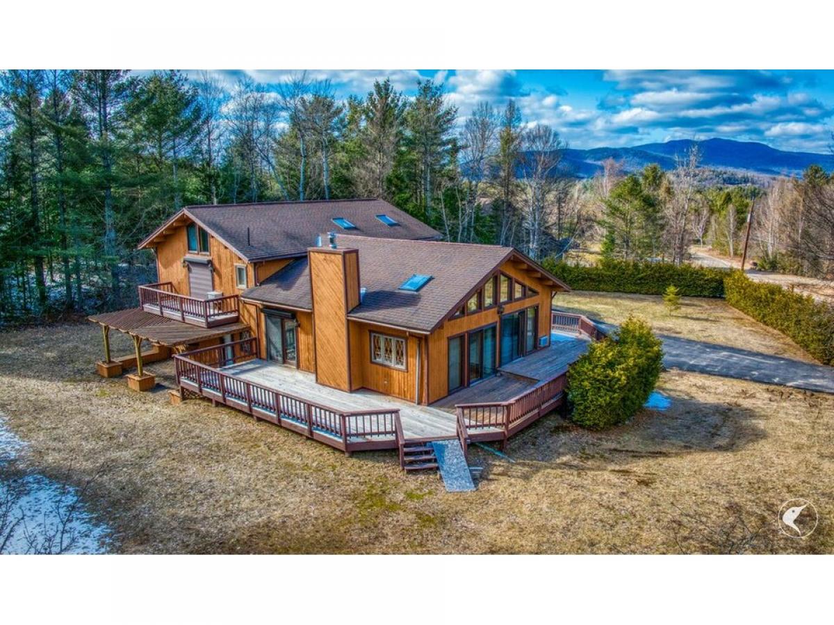 Picture of Home For Sale in Lake Placid, New York, United States