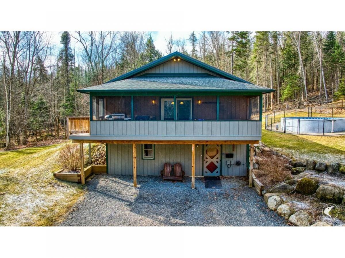 Picture of Home For Sale in Keene, New York, United States
