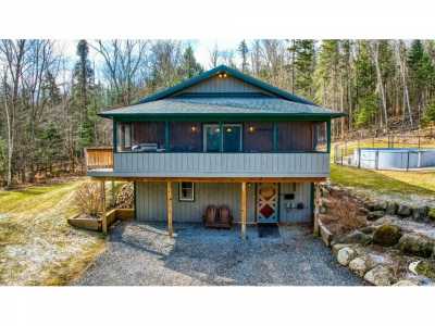 Home For Sale in Keene, New York