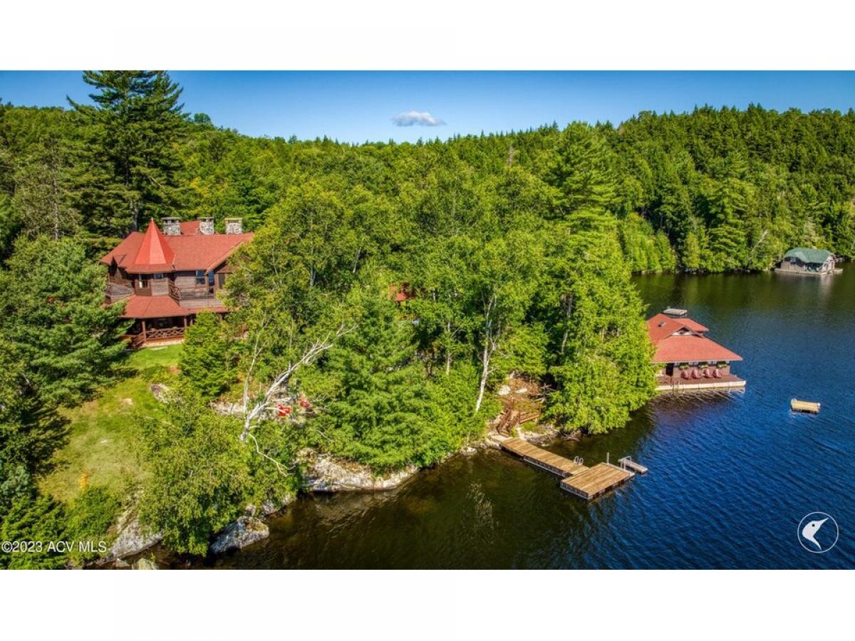 Picture of Home For Sale in Tupper Lake, New York, United States
