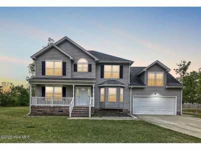 Home For Sale in Elizabeth City, North Carolina