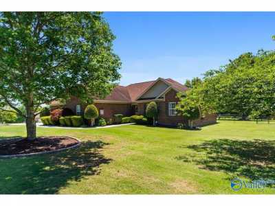 Home For Sale in New Market, Alabama