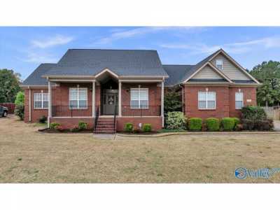 Home For Sale in New Market, Alabama