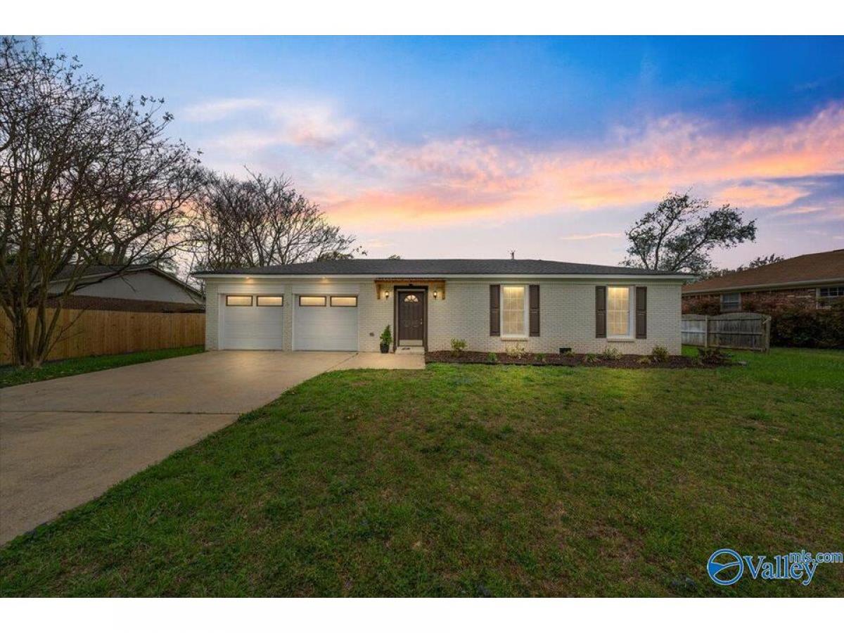 Picture of Home For Sale in Huntsville, Alabama, United States