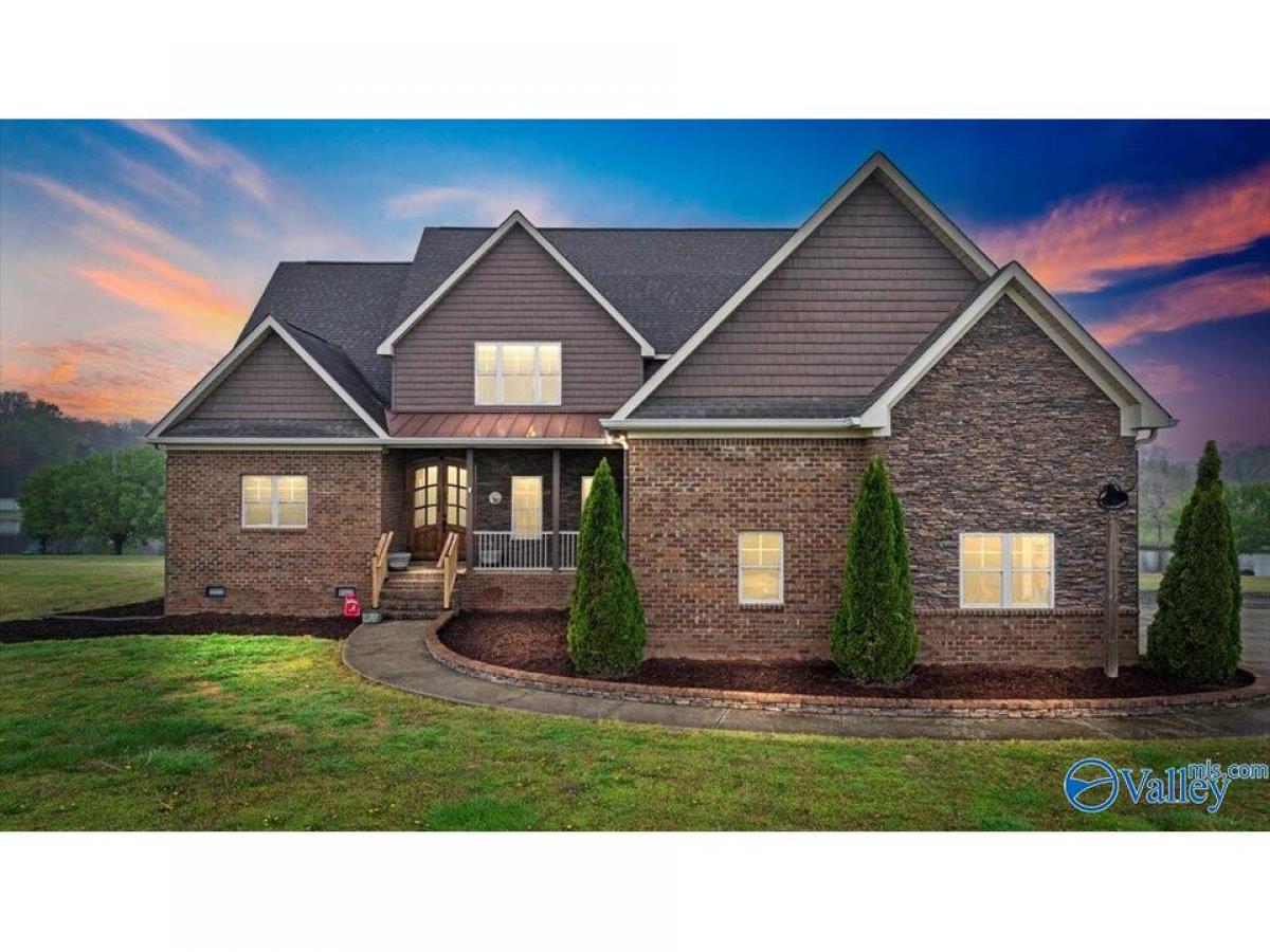 Picture of Home For Sale in Hazel Green, Alabama, United States