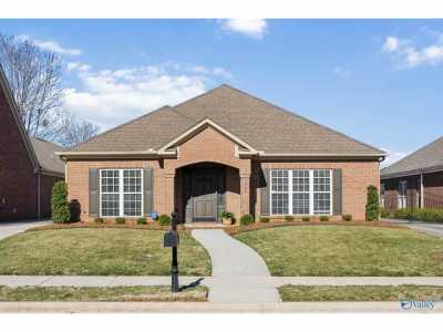 Home For Sale in Owens Cross Roads, Alabama