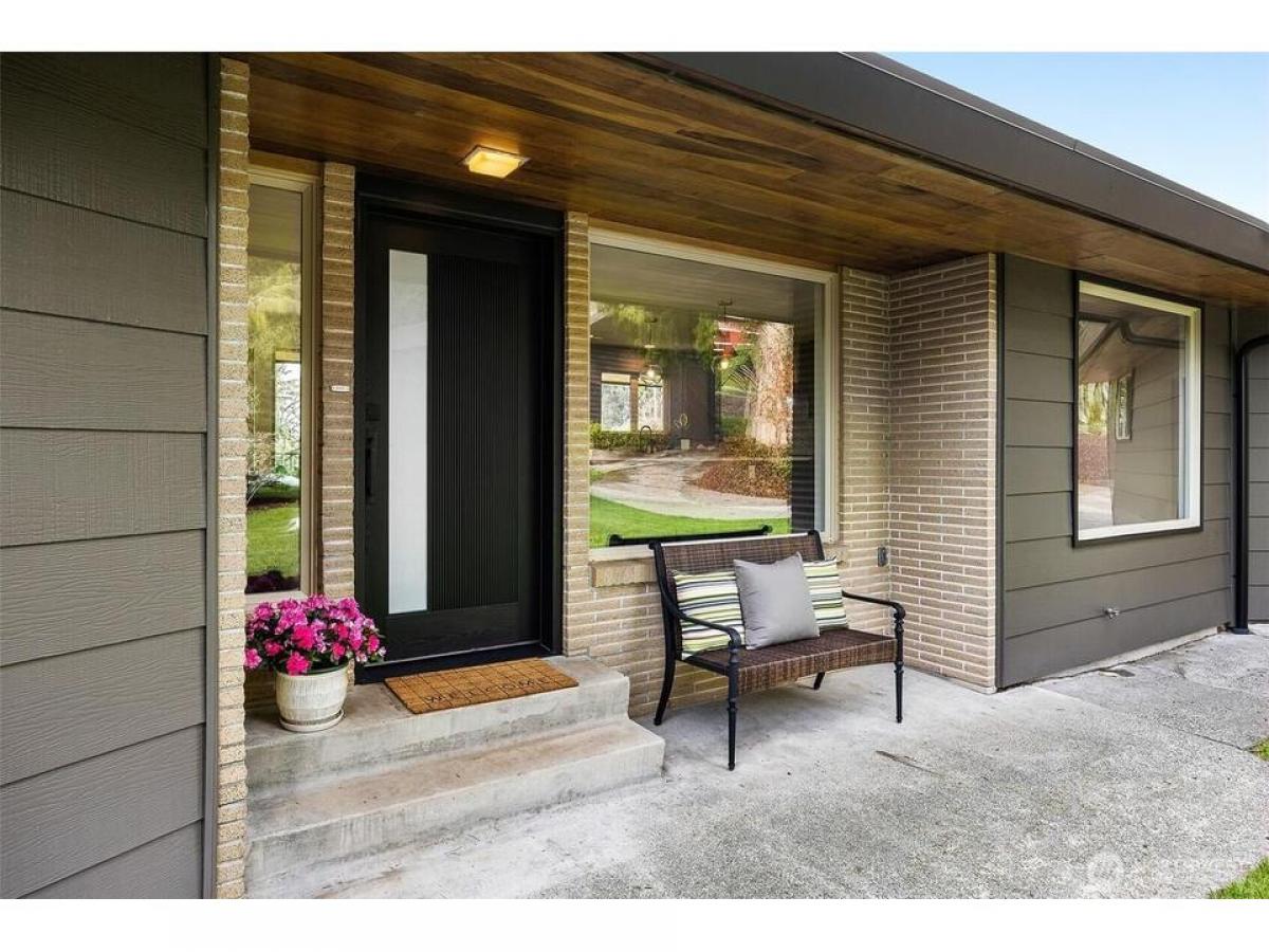 Picture of Home For Sale in Stanwood, Washington, United States