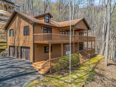 Home For Sale in Mills River, North Carolina