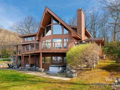 Home For Sale in Black Mountain, North Carolina