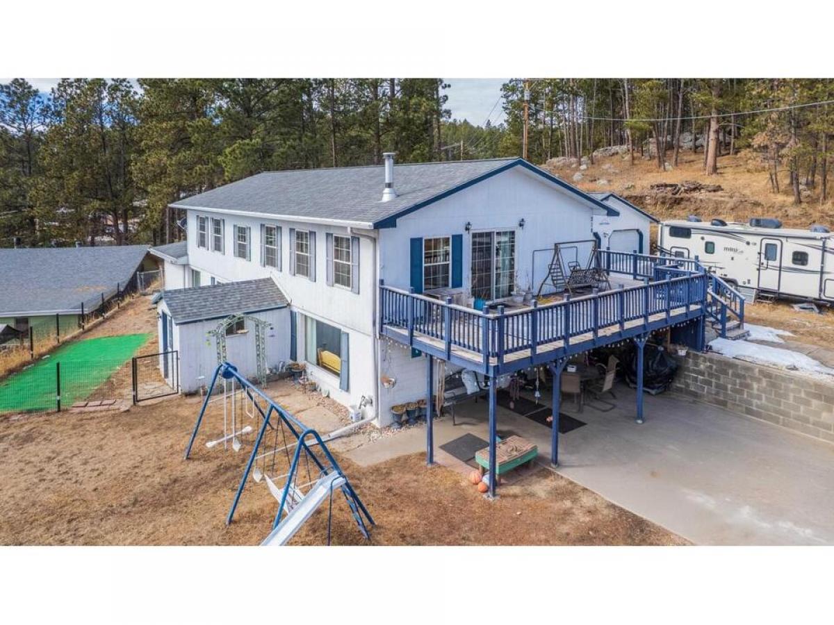 Picture of Home For Sale in Custer, South Dakota, United States