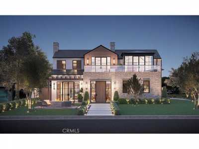 Home For Sale in Corona del Mar, California