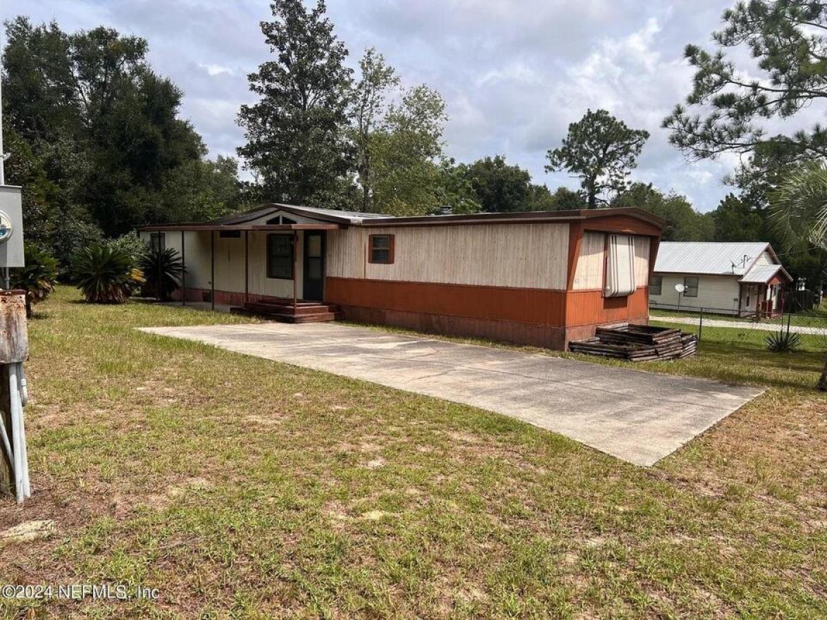Picture of Mobile Home For Sale in Interlachen, Florida, United States