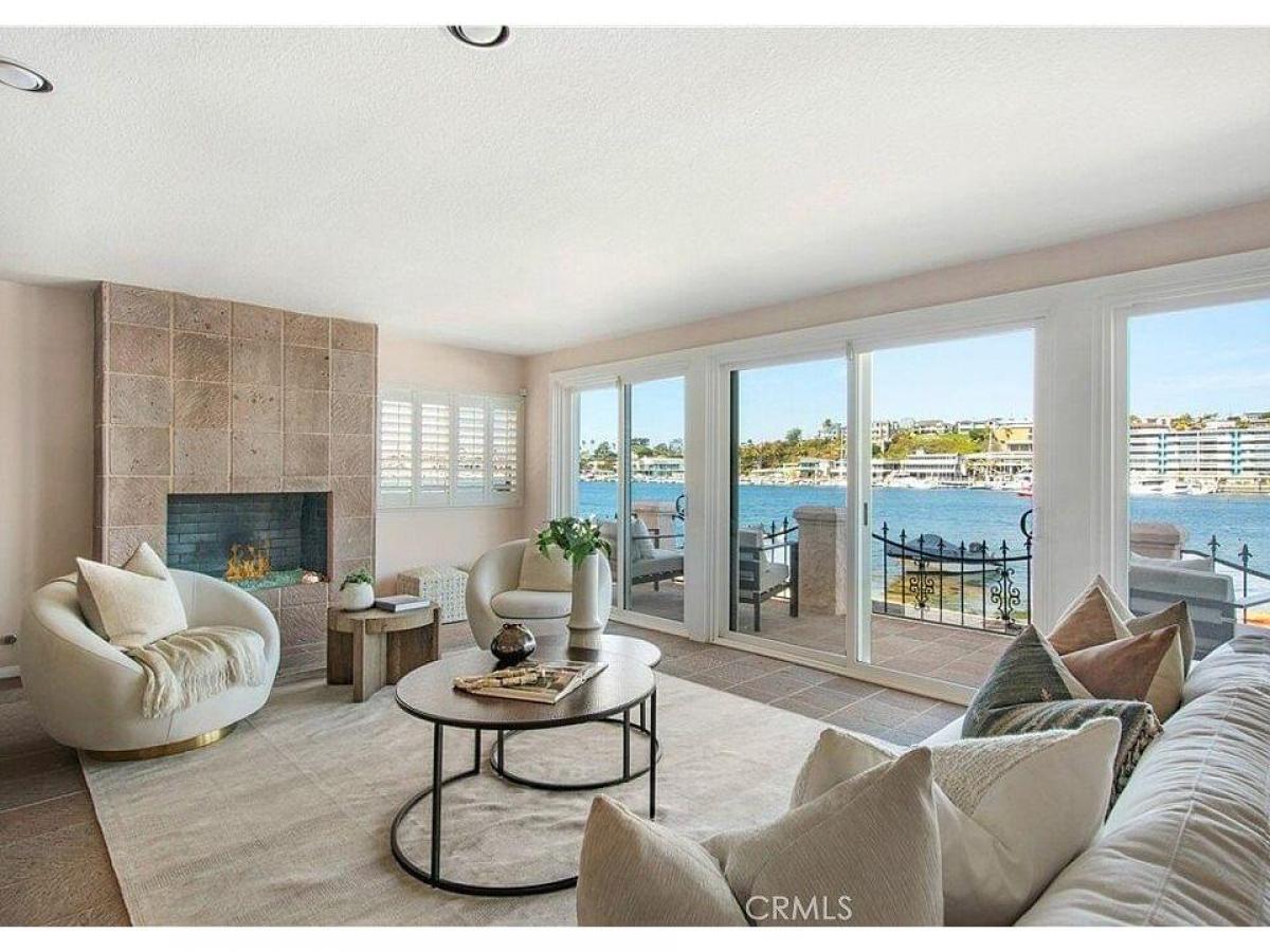 Picture of Home For Sale in Newport Beach, California, United States
