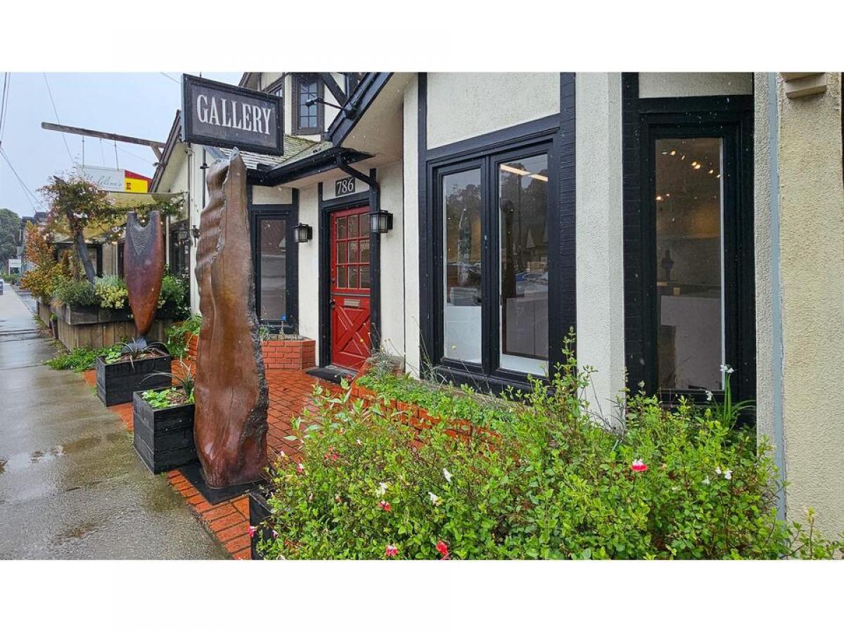 Picture of Home For Sale in Cambria, California, United States