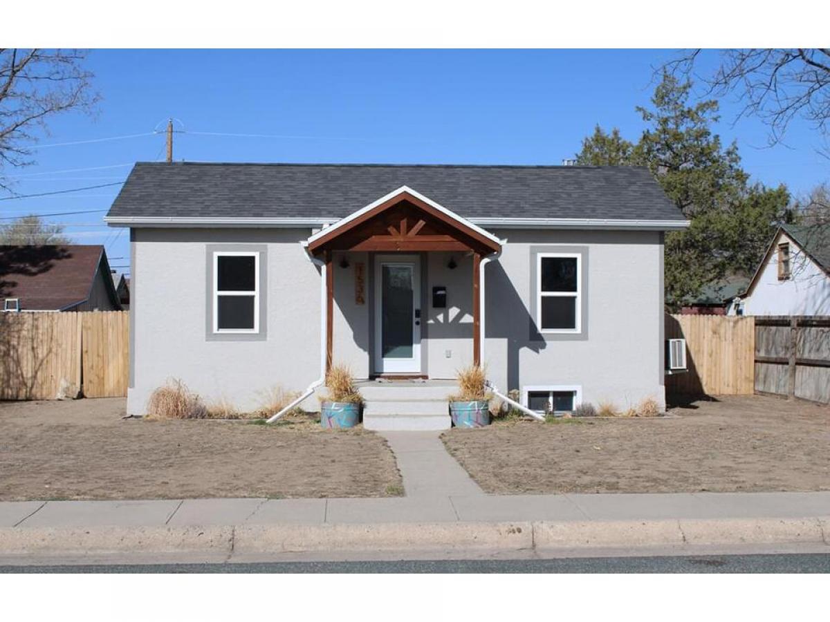 Picture of Home For Sale in Torrington, Wyoming, United States