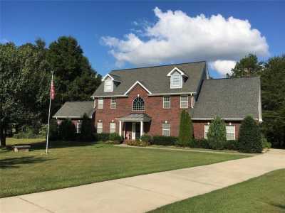 Home For Sale in Huntersville, North Carolina