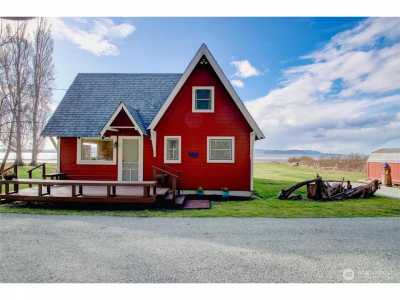 Home For Sale in Mount Vernon, Washington