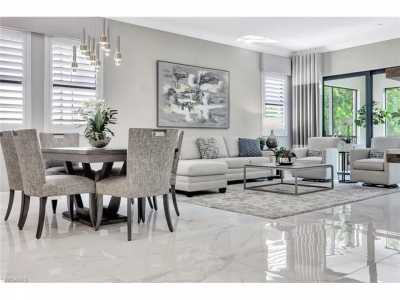 Condo For Sale in Naples, Florida