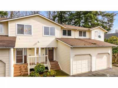 Home For Sale in Lynnwood, Washington