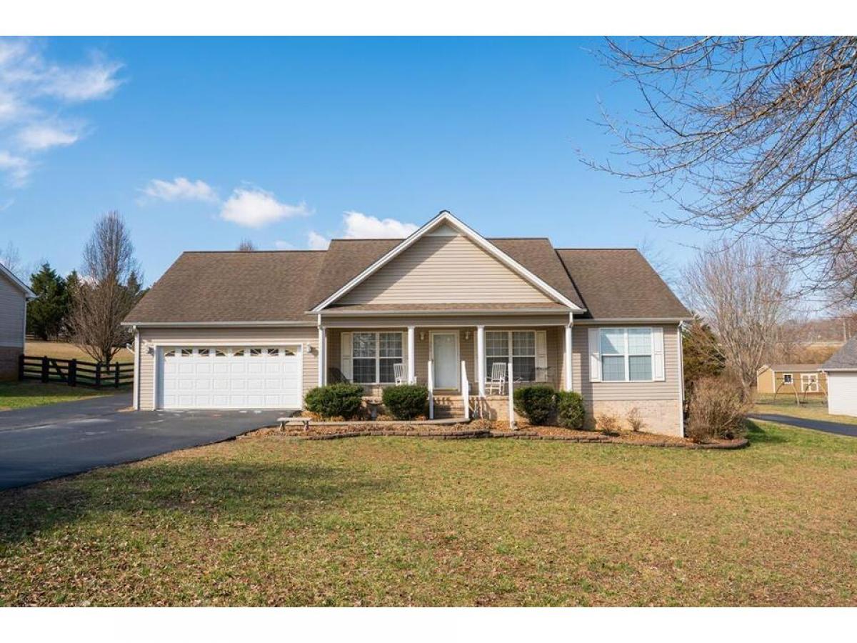 Picture of Home For Sale in Rickman, Tennessee, United States