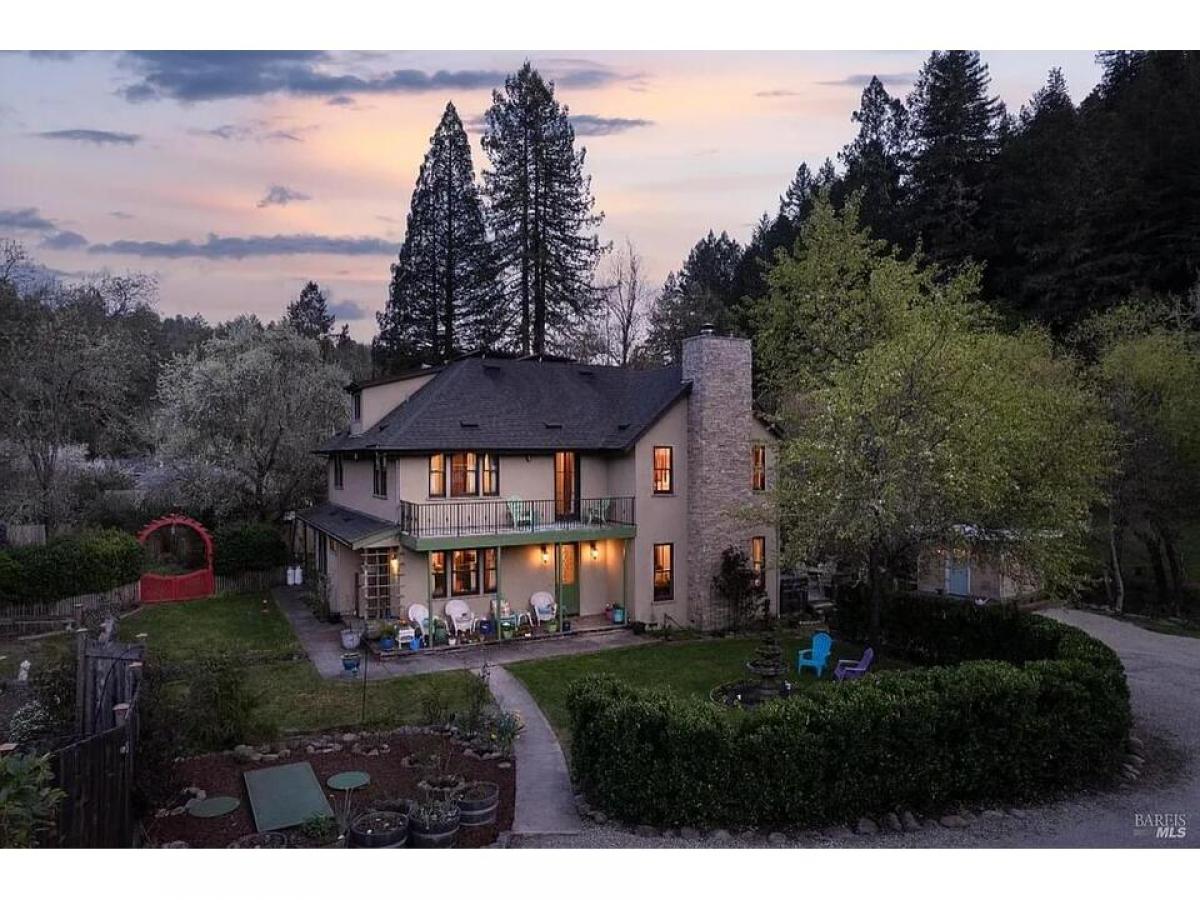 Picture of Home For Sale in Guerneville, California, United States