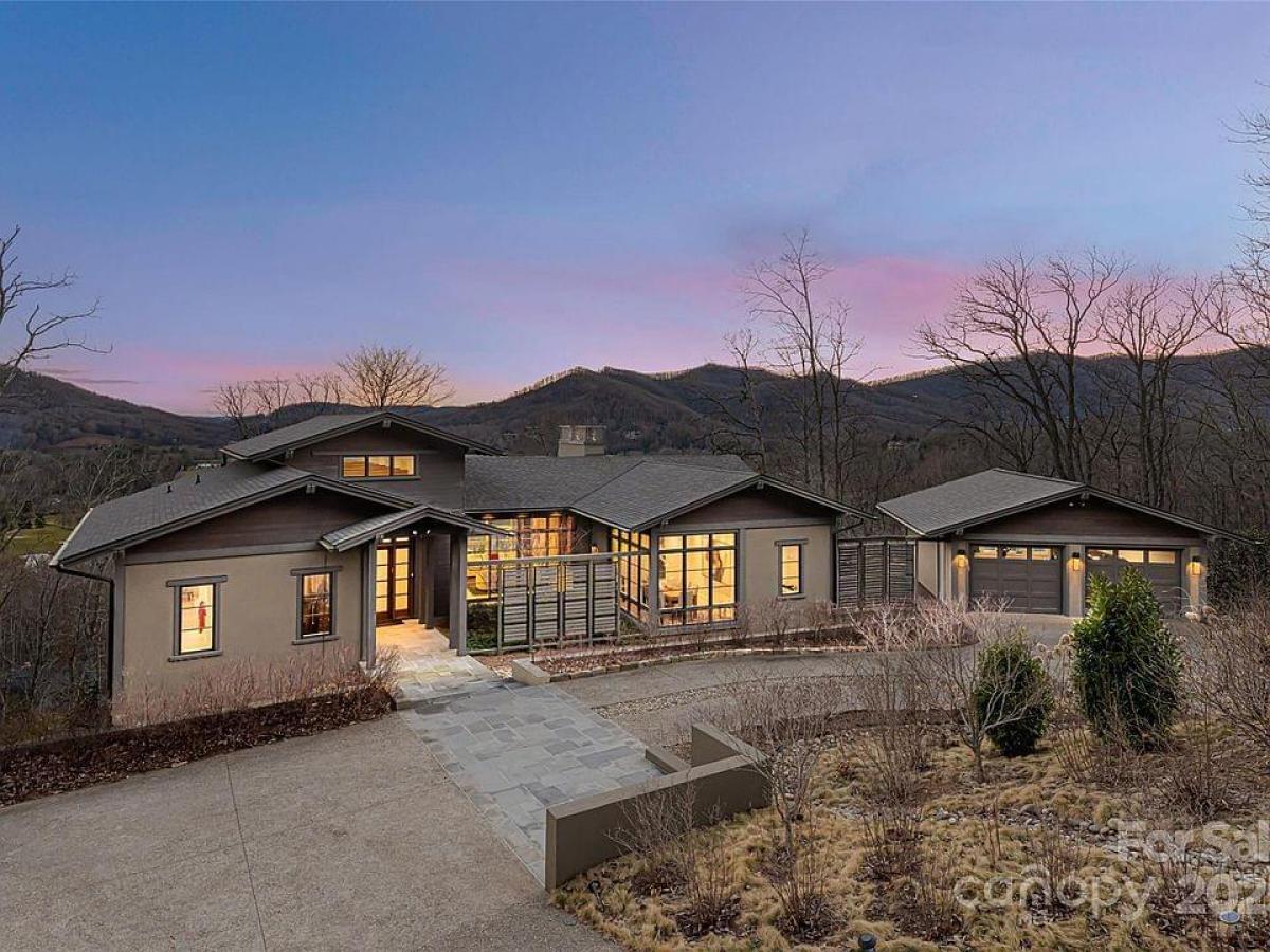 Picture of Home For Sale in Arden, North Carolina, United States